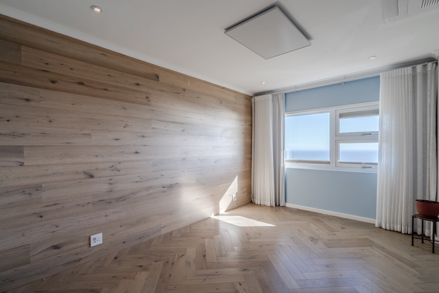 2 Bedroom Property for Sale in Camps Bay Western Cape